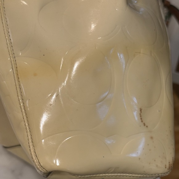 Coach Peyton Patent Leather Shoulder Tote F20028 Butter Yellow Cognac Trim Purse - Picture 13 of 14